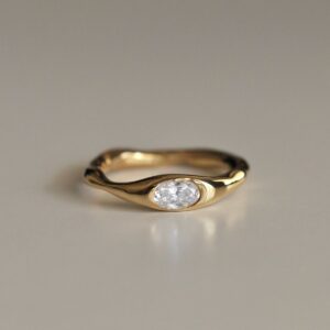 anillo «luz de lirio»